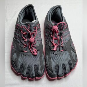FILA SIZE 10Vibram Women's Athletic Shoes in Gray and Pink